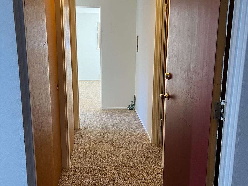 Entryway from the hallway