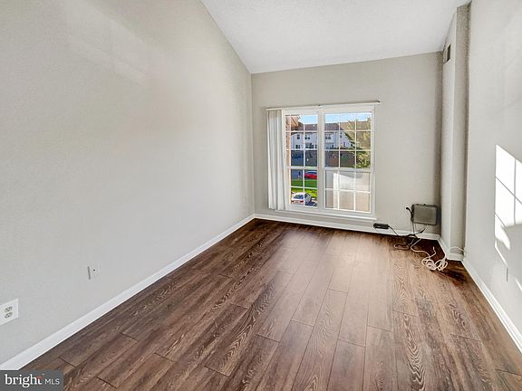 5th image of 6953 Mary Caroline Cir #J