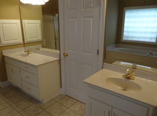 106 Steeplechurch Ct, Huntsville, AL 35806