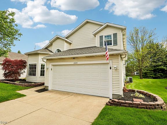 2nd image of 3579 Castleton Ln