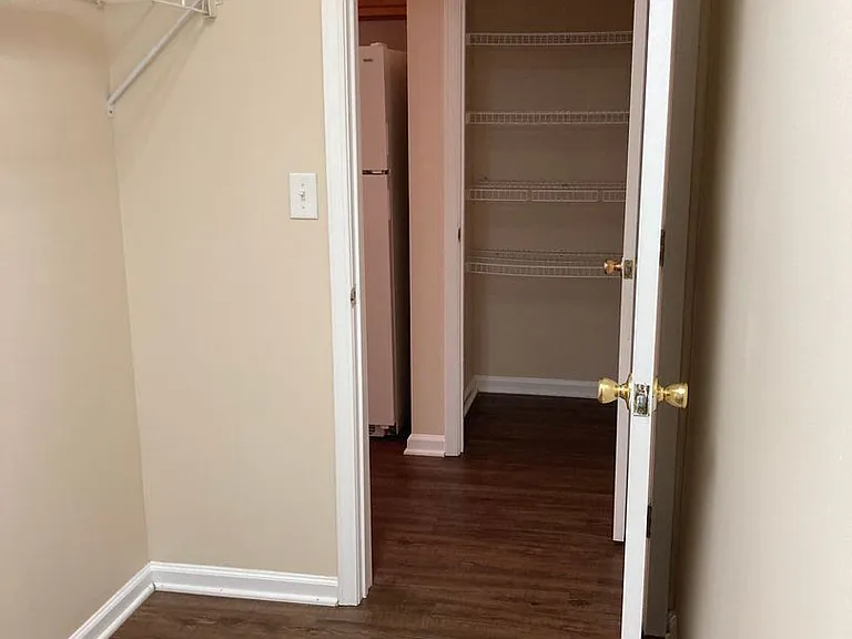 109 Kestrel Ct — Photo 35