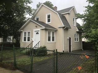 16 Montclair St, Springfield, MA 01104