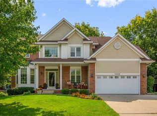 14432 Briarwood Ln, Urbandale, IA 50323