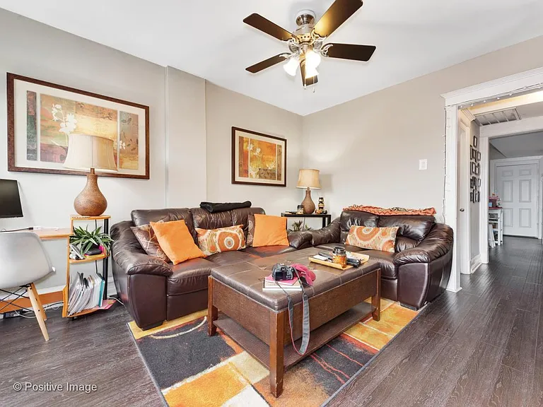 2253 W Fullerton Ave #2 — Photo 2