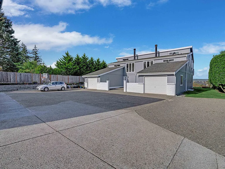 2224 Mountain View Ave W #1 — Photo 6