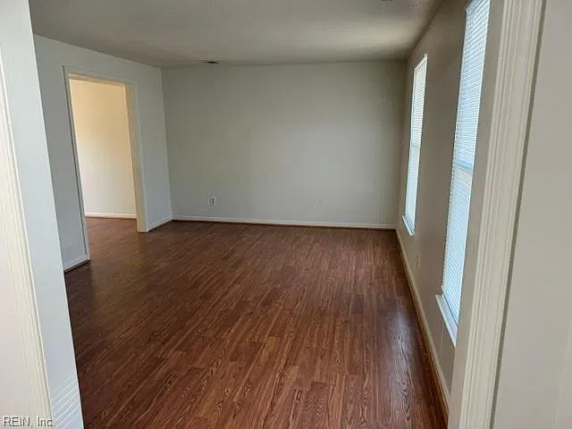 4 bed, 2.0 bath, 1996 sqft, $2,200 — Photo 2