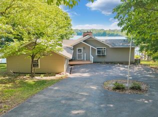 216 Pine Knob Cir, Moneta, VA 24121