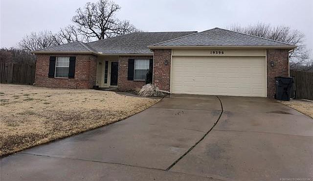 1st image of 19396 Holly Ct