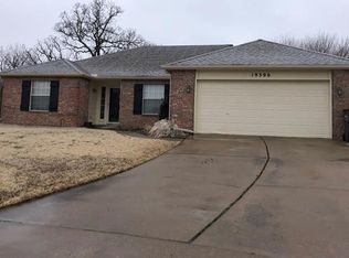 19396 Holly Ct, Catoosa, OK 74015