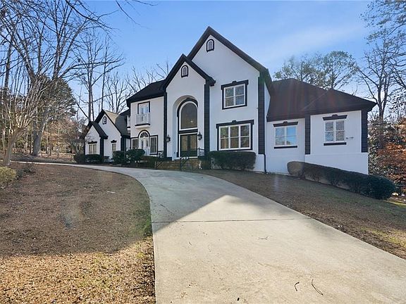3rd image of 4670 Hamden Forest Dr SW