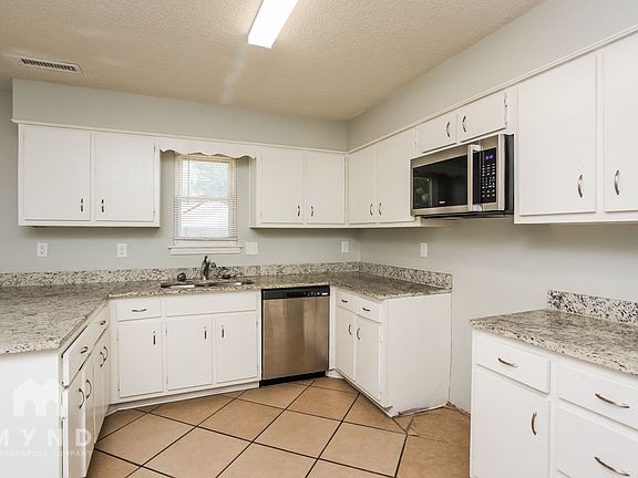 5th image of 3814 Silver Chalice Dr