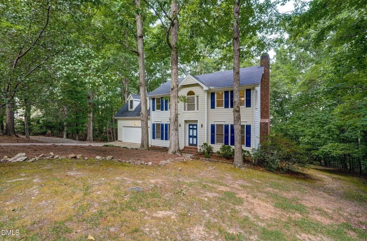 4 bed, 2.5 bath, 2225 sqft, $2,450 — Photo 1