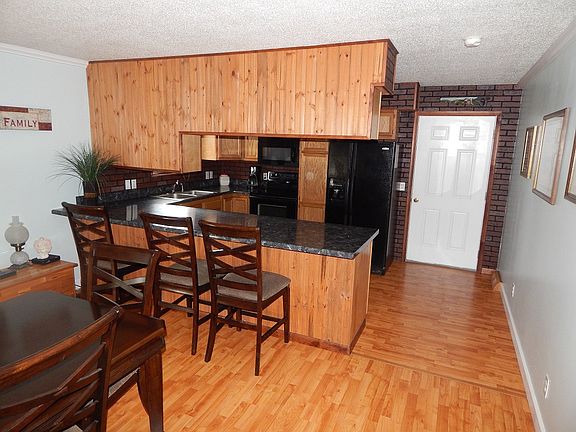 side view kitchen/dining
