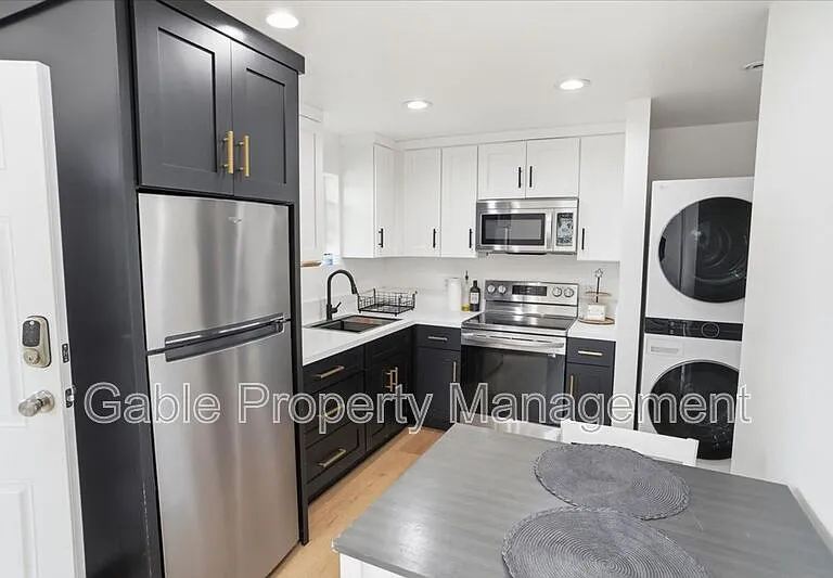 27453 Santa Clarita Rd #ADU — Photo 2
