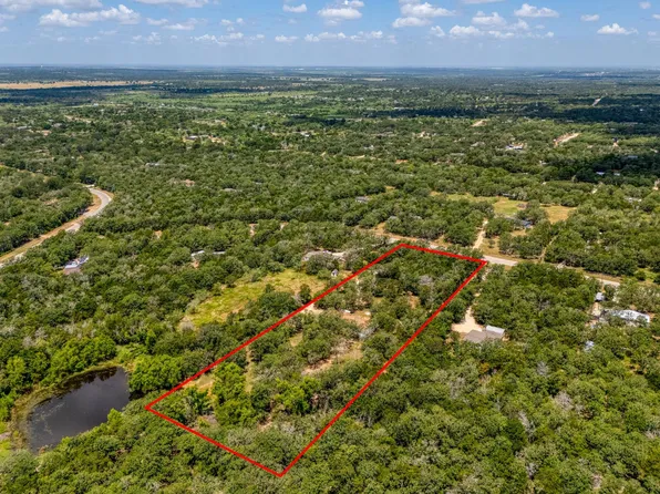 229 Green Mountain Dr, Cedar Creek, TX 78612