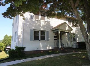 92 West St, Middletown, CT 06457