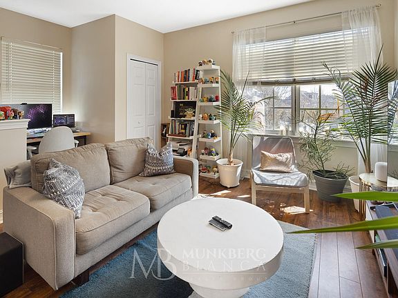 5th image of 2297 Osprey Ave #1
