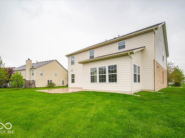 844 Fireside Dr, Greenwood, IN 46143