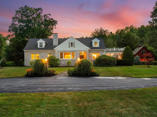 127 Liberty Hill Road, Bedford, NH 03110