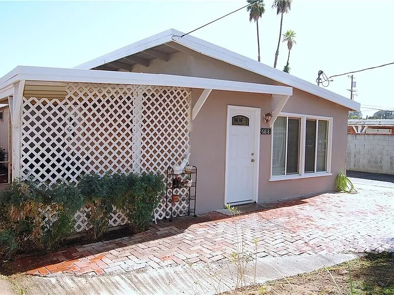 6818 Rhea Ave — Photo 5