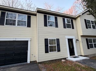 8350 Coyote Dr, Tobyhanna, PA 18466