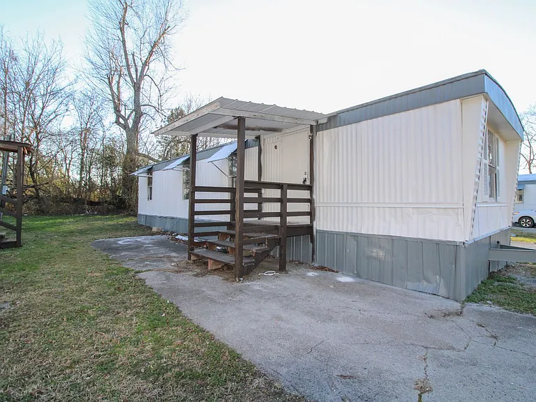 36 Simmons Cir #7 — Photo 3