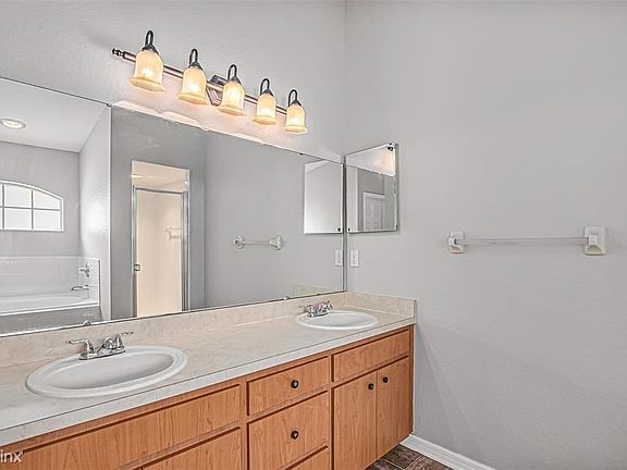4th image of 8660 Pebblebrooke Way