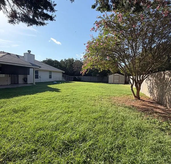 715 Lakeview Dr — Photo 29
