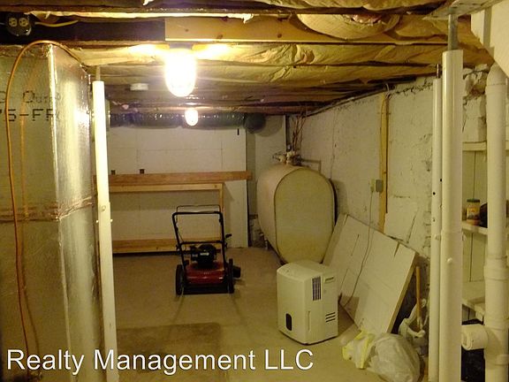 2nd image of 121 N Penn St