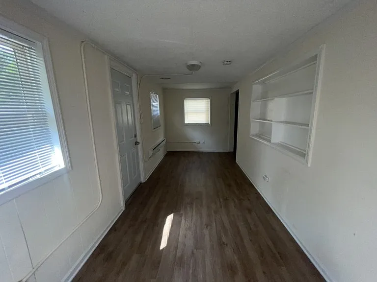182 Chestnut St — Photo 5