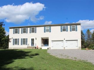 453 Hall Rd, Butler, PA 16001