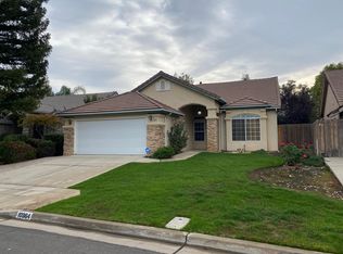 10364 N Baird Ave, Fresno, CA 93730