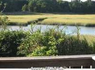 16 Merrill Rd, Clinton, CT 06413