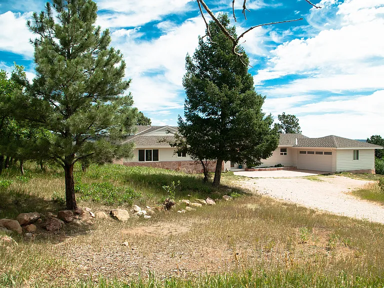 4710 Limestone Rd — Photo 2