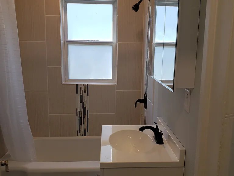 328 Residence St — Photo 5