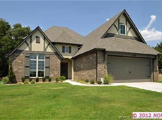 2308 S Jefferson Rd, Bartlesville, OK 74006