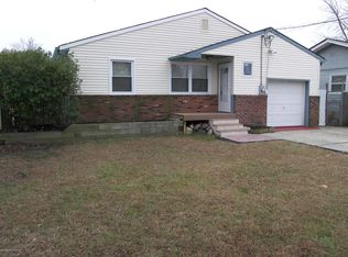 82 Ideal Ave, Middletown, NJ 07748