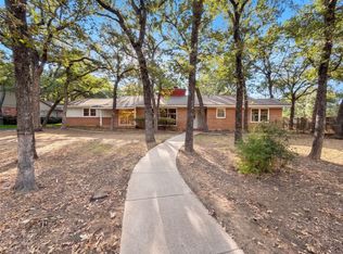 1725 Danciger Dr, Fort Worth, TX 76112