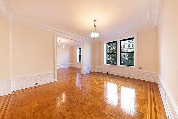 1st image of 230 W 79th St #15N