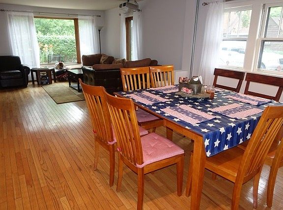 5th image of 211 S Oakwood Ave