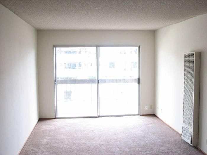 Living room east