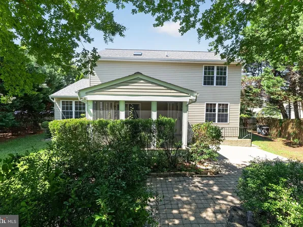 1624 Old Bay Ln, Severn, MD 21144