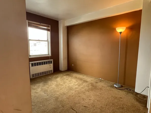 89-15 Parsons Boulevard image 10 of 13