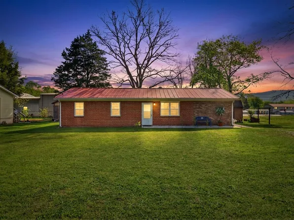 92 Mary Ann Ln, Pikeville, TN 37367