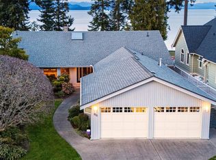 876 Gaetjen St, Parksville, BC