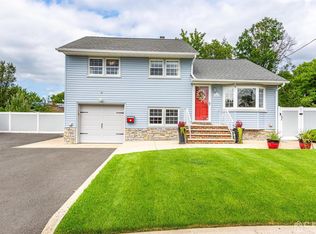 106 Fordham Pl, Colonia, NJ 07067