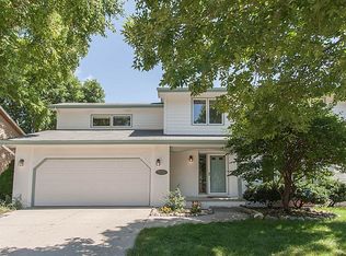 1487 NW 90th St, Clive, IA 50325