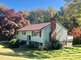 158 Hartness Rd, Sutton, MA 01590