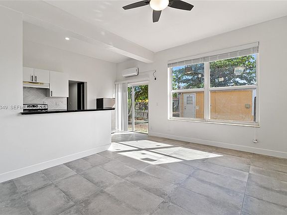 2nd image of 2204 McKinley St #2