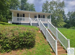 15 Hudson Rd, Fieldale, VA 24089